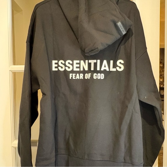 Essentials Fear of God Black Hoodie NEW Minimal Logo Pullover - Picture 4 of 9